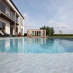 La Chabetaine Bed & Breakfast Morhet